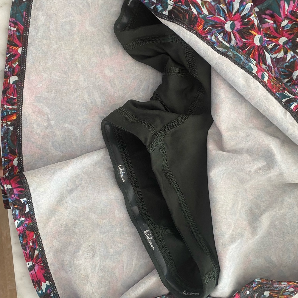 Lululemon Pace Rival skort size 2 - Picture 2 of 7